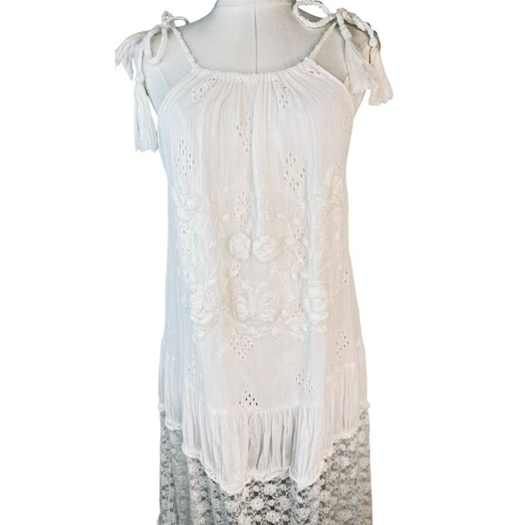 Owls Peace + Love White Medium Flowy Lace Embroidered - Picture 16 of 16